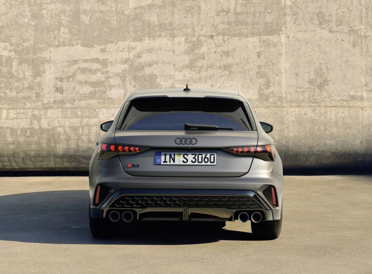新奥迪s3官图!性能依旧在线,设计锐利,欧洲售价约合43.68万元