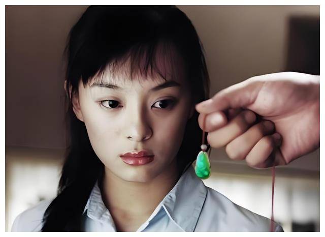 与邓超14年的婚姻中表面强势的孙俪才是被拿捏住的那个人