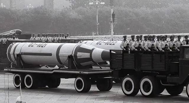 原创98年白俄与我国合作牵引车补上战略能力关键环节助飞东风导弹