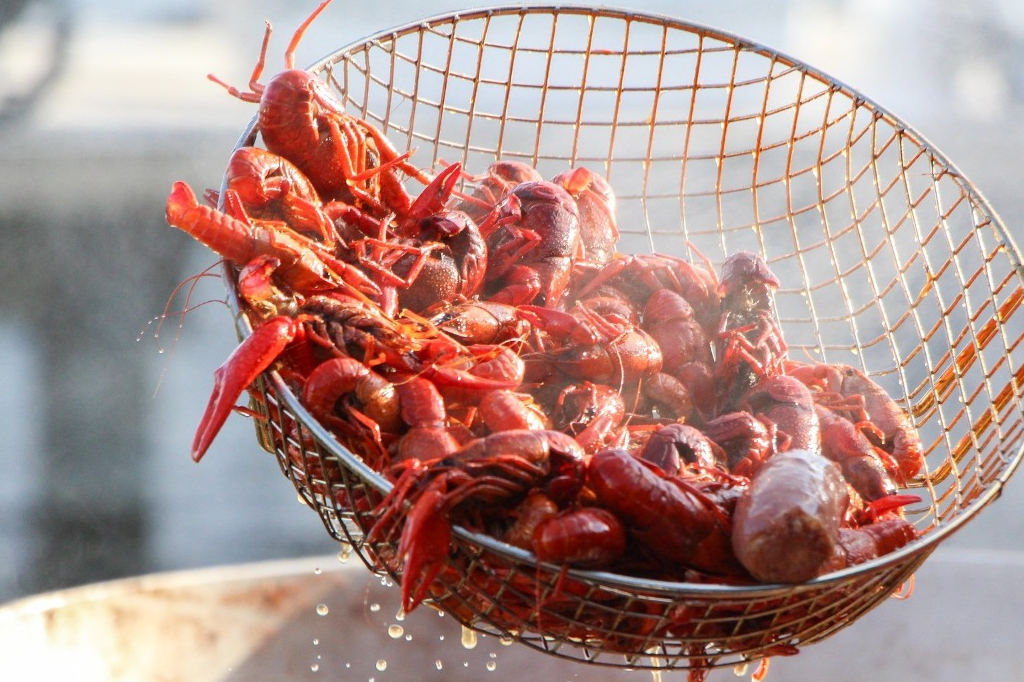 夏天到了,小龙虾的季节就到了,四种经典家常小龙虾做法