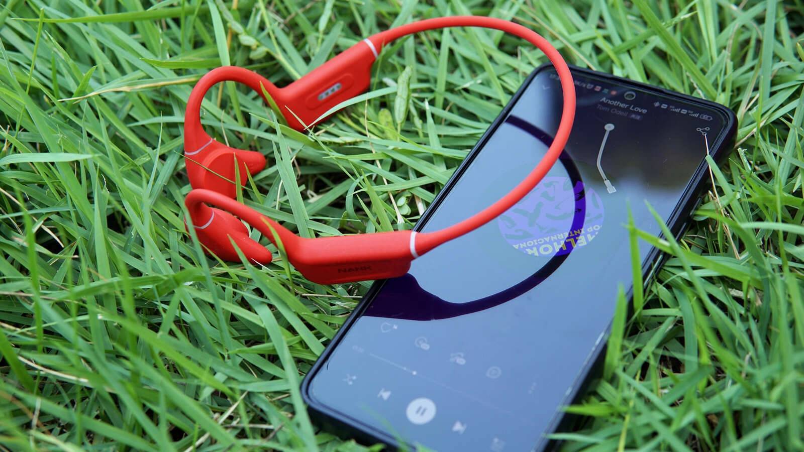 游泳时用什么耳机听歌好?四大卓越性能的游泳耳机力推