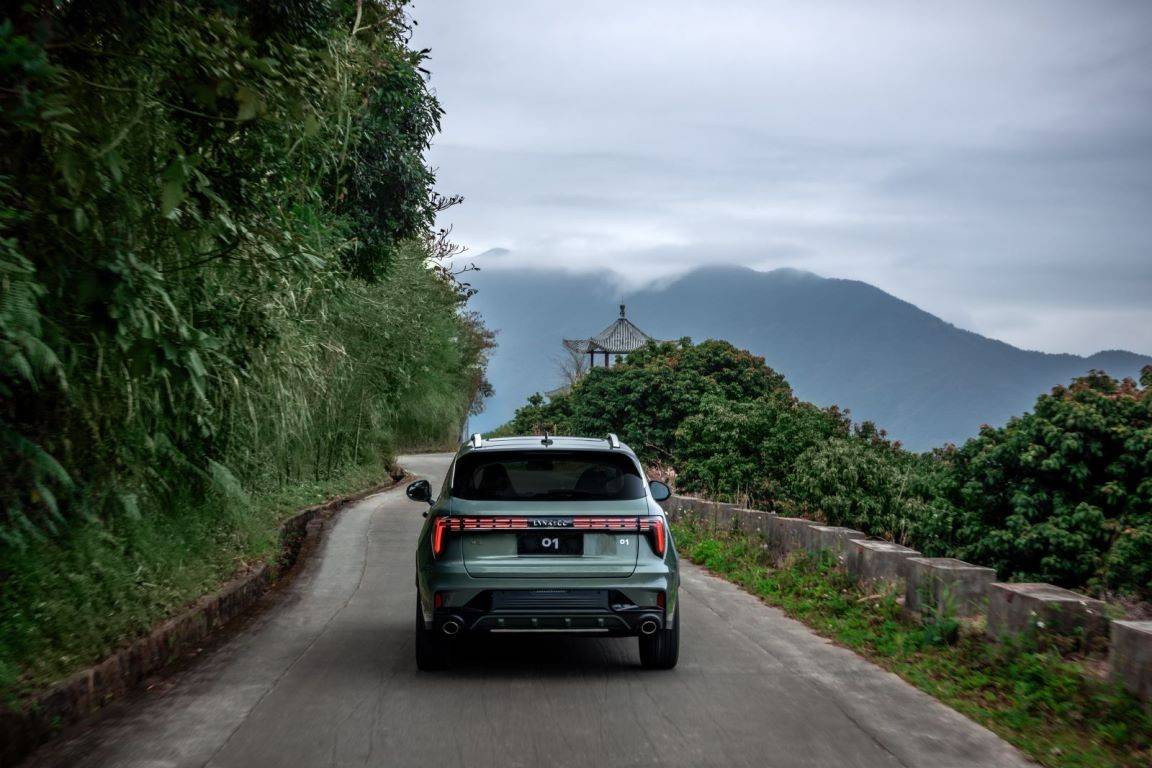 领克01趣野绿绚丽登场,美到没朋友!