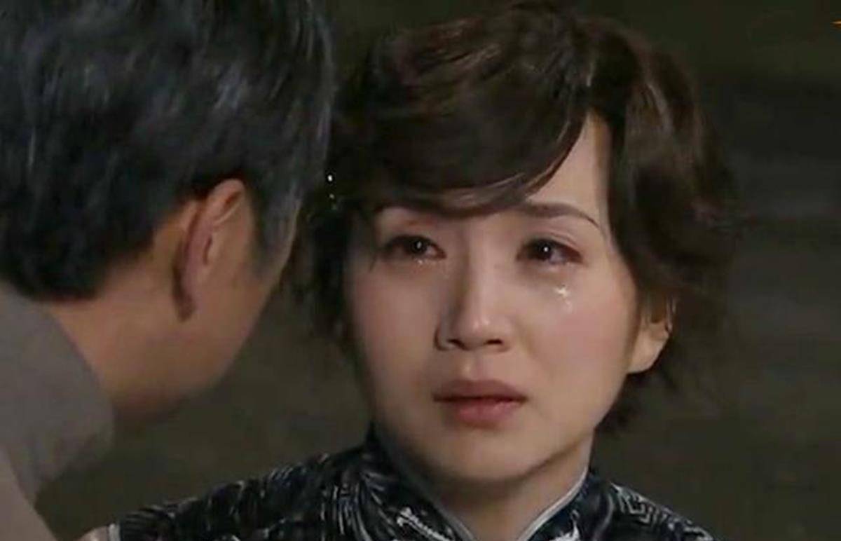 原创从校花到交际花的田佩芝她的悲惨遭遇都是自己作的