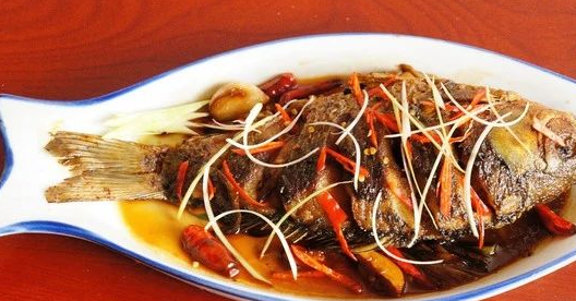 原创鲫鱼的三种家常做法总有一种你喜欢的