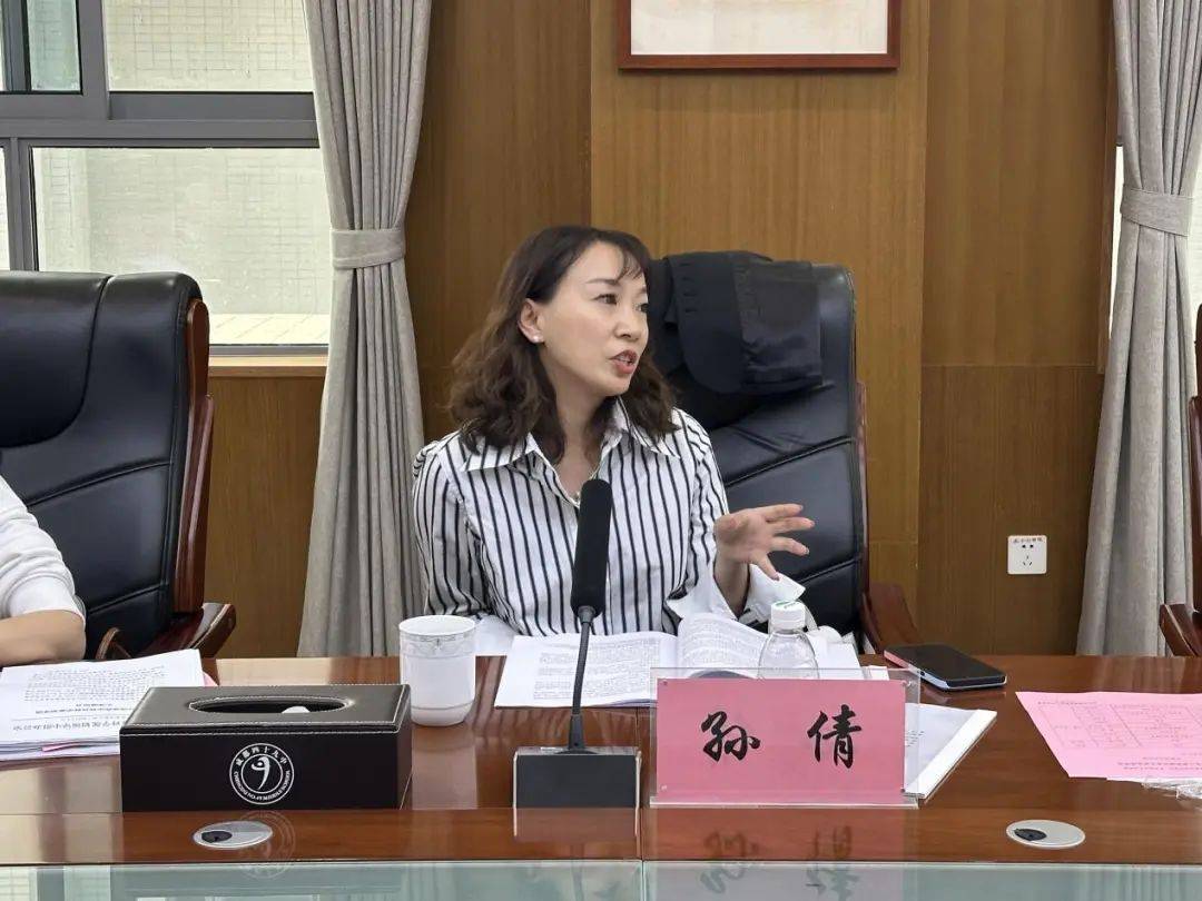 成都49中市级课题高中生心理疾病污名干预实践研究开题论证