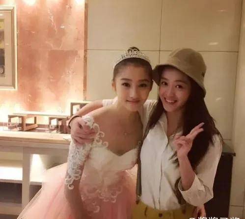 圈那些"塑料姐妹花",张雪迎公开示爱闺蜜男友鹿晗_杨幂_马思纯_周冬雨