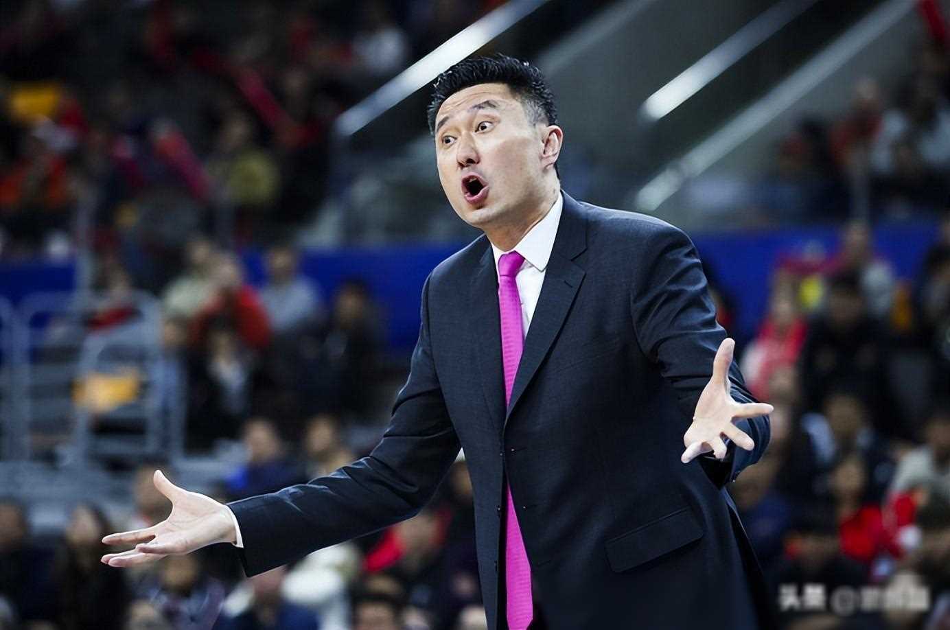 广东顶级中锋受伤西热力江和周鹏回应姚明关心情况