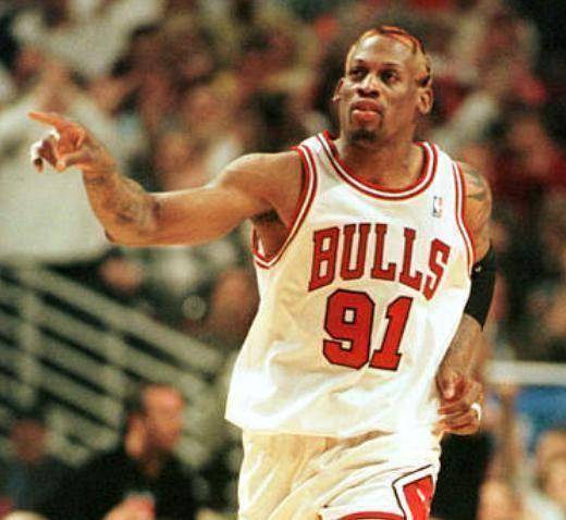 原创当初的巅峰罗德曼能防得住马龙吗职业生涯一共有45场对决成绩相差