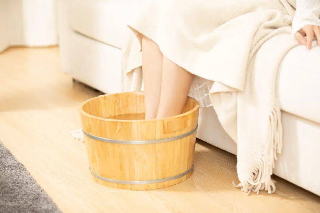 谷医堂曾因涉及虚假宣传、违规诱导消费等违法行为被曝光(图1)