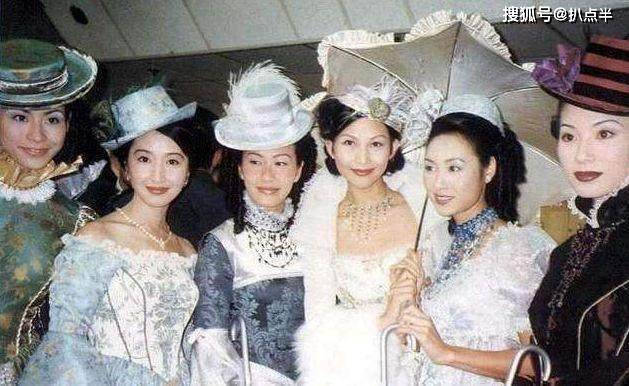 2000年,蔡少芬和与宣萱,陈慧珊,郭可盈被称为tvb"四大花旦".