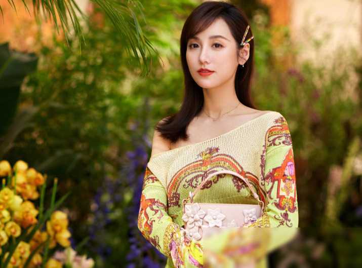 胡歌,唐嫣助她成名,众人皆想娶她,如今40岁风采依旧_吕一_演艺_演技