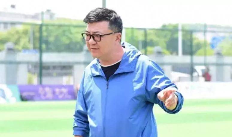 原创董路海选15年球员挑花眼吐露去欧洲留洋每人150万