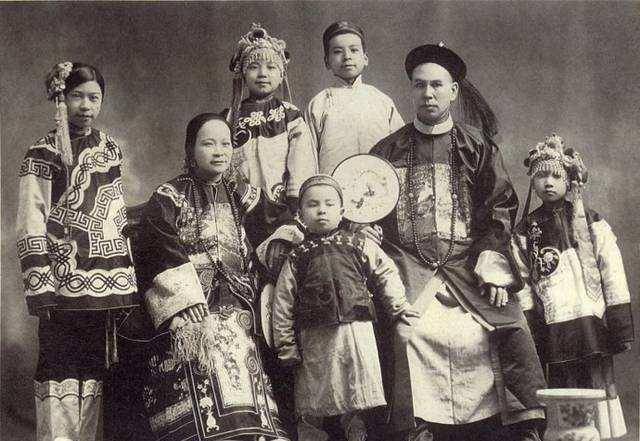 只因妻子说错一句话,丈夫勃然大怒,拒绝和她同房,妻子半生孤苦_袁世凯