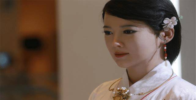 原创中国美女机器人诞生一身古装温婉动人网友笑称光棍福利