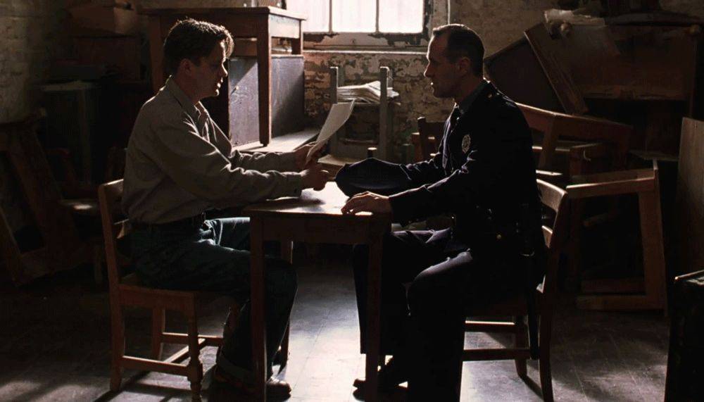 日复一日的单调生活,绝望笼罩心头?这部影片或许是你心灵的解药