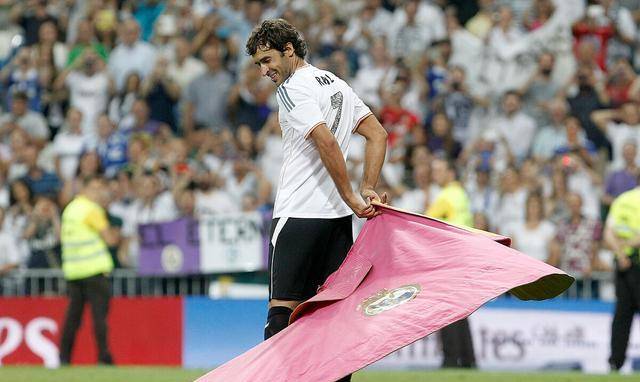 是最著名的7号球员之一,他在曼联,皇家马德里和尤文图斯都身披7号战袍