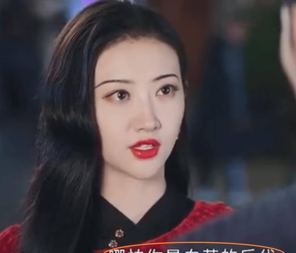 原创司藤对视吻戏来袭景甜受重伤张彬彬深情献吻这场面太甜了