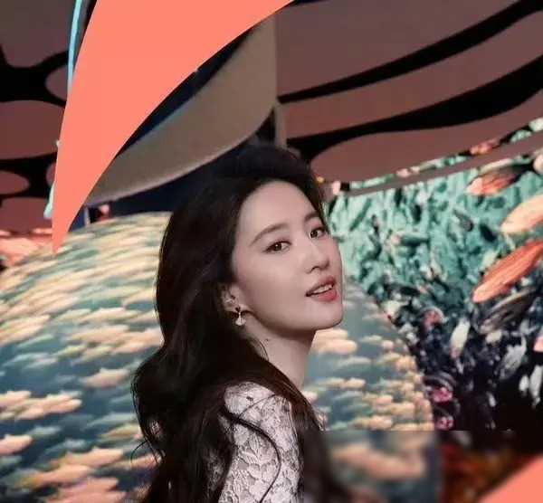 刘亦菲粉裙高定造型惊艳网友,纷纷夸赞其美丽_活动_形象_美貌