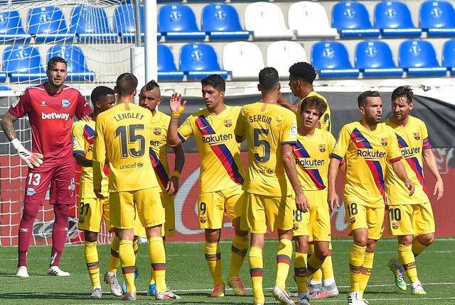 巴萨中场2大关键主力复出赫尔城重回正米堡风格较为保守