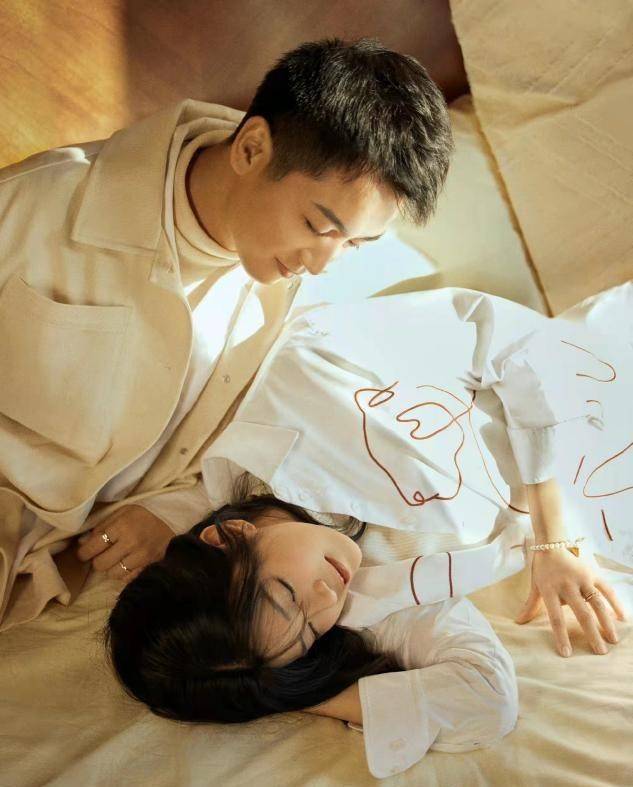 原创陈晓终于舍得秀老婆陈妍希穿针织短裙变娇俏主妇他全程痴汉笑