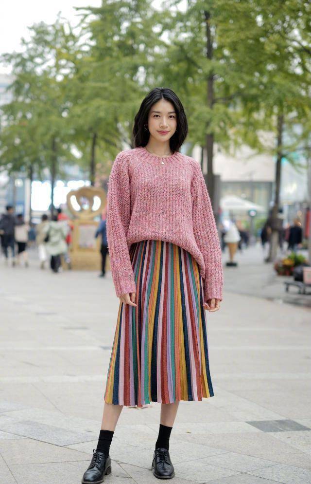 原创当季女大学生最应该穿的衣服是这六套百搭又显瘦你get到没