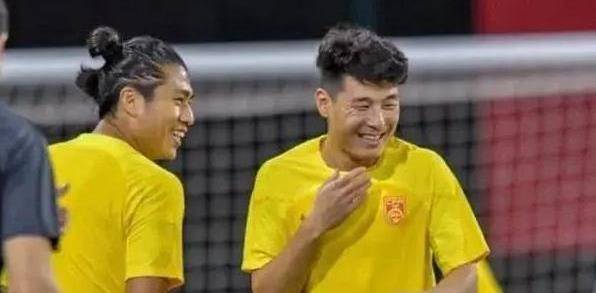 国足首发阵容曝光伊万坚持原来的理念进不了三球就不保证赢球