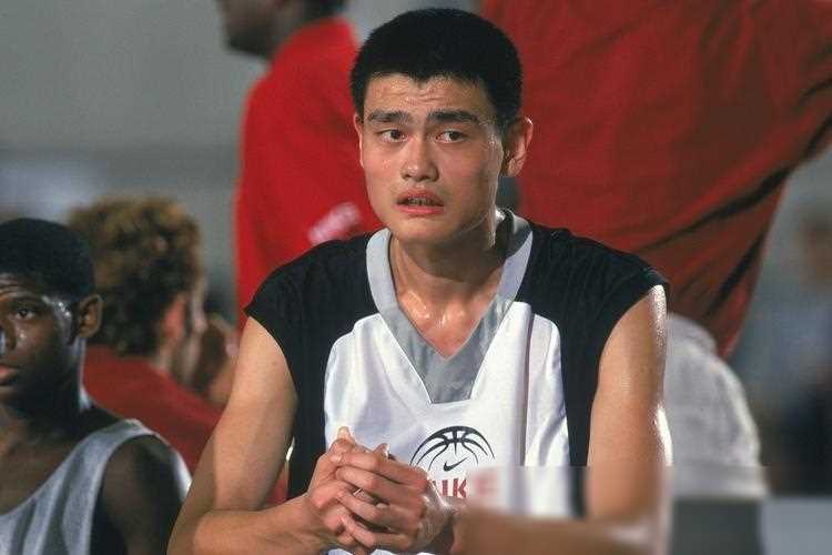 杨瀚森进军nba可能性分析:从姚明选秀到火箭队的视角看挑战