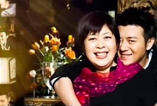 亲妈是李小婉干妈是李少红出道17年却未大红改名后大火