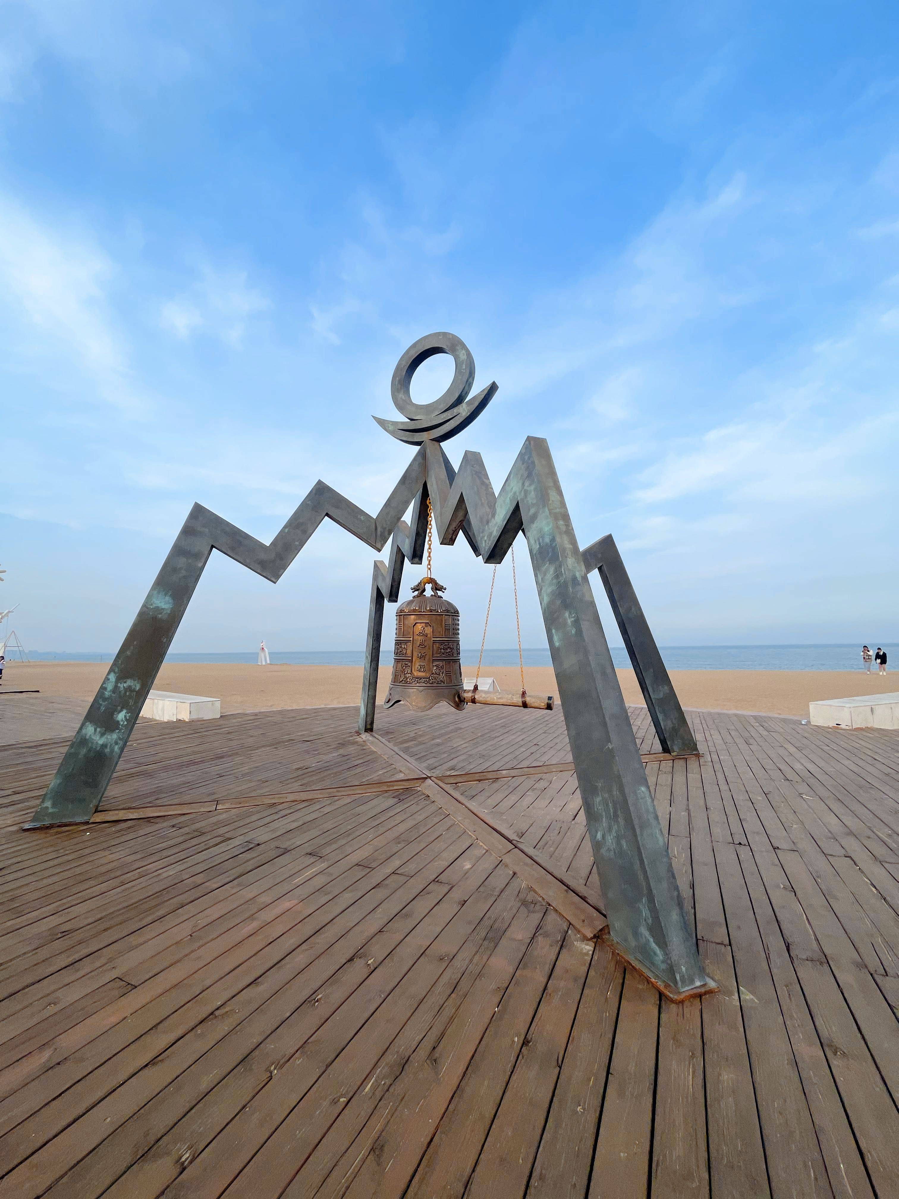 灯塔广场:五点半左右日出,千万别去晚了,日出时间很短容易错