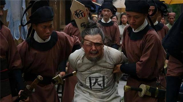 古代死囚吃断头饭时碗中为何放着一块生肉可别小瞧它有大用