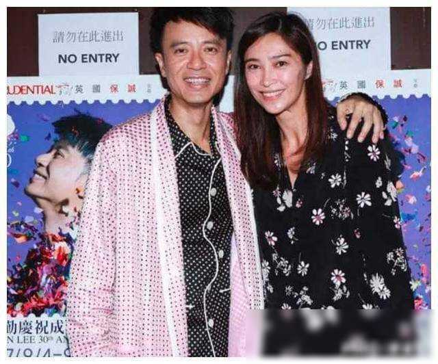 李克勤娇妻惊艳亮相港圈第一美人高挑五官大气素颜也绝美