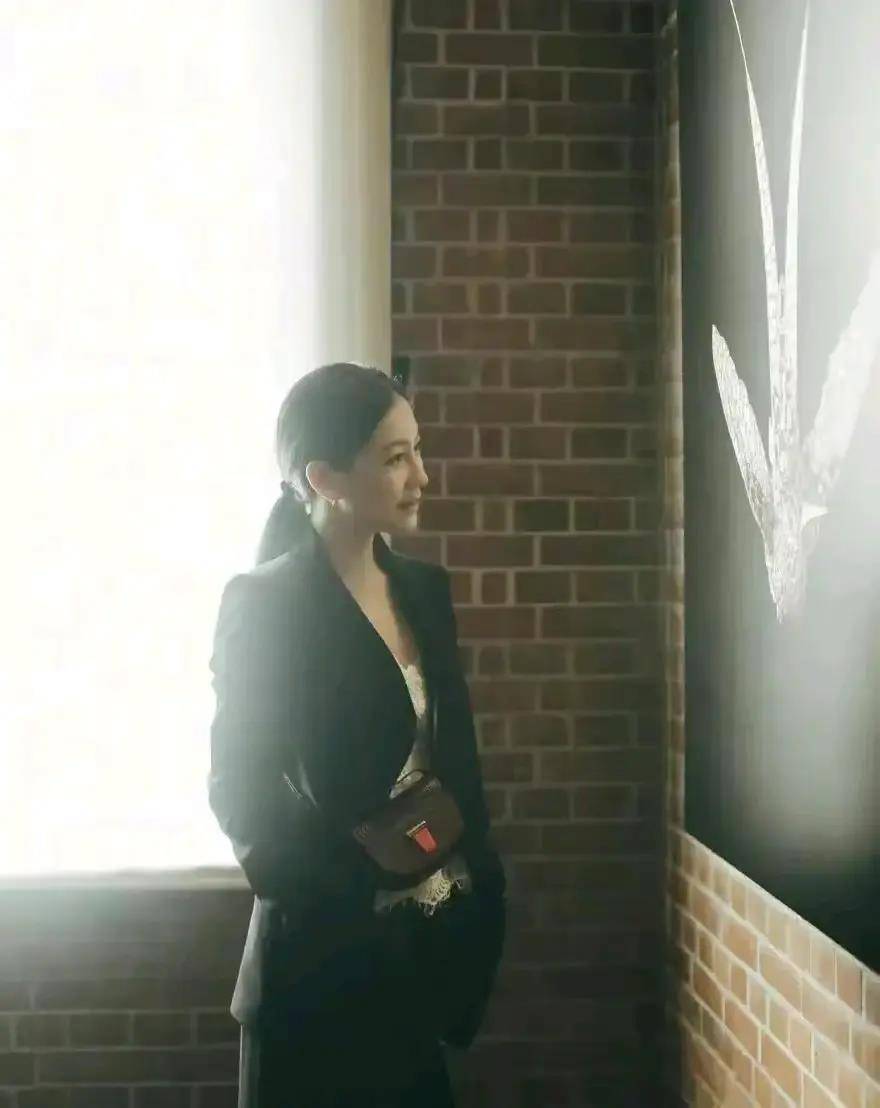 刘钧和兰玉用他们的爱情故事告诉我们:真正的爱情无关年龄,无关背景