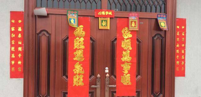 火葬场出对联上联早来晚来早晚得来下联让人很不自在