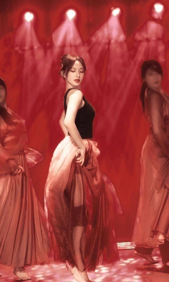 当代妲己!程潇跳惊鸿舞展现极致妖娆,最终评分远超竞争对手_动作_舞蹈