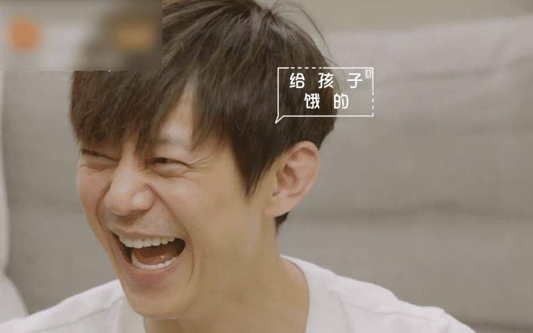 原创易烊千玺是吃货在节目上很能吃何炅打趣改成易饿千玺