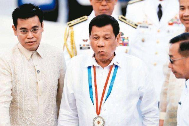 他在竞选的时候就主张大力打击菲律宾的犯罪分子