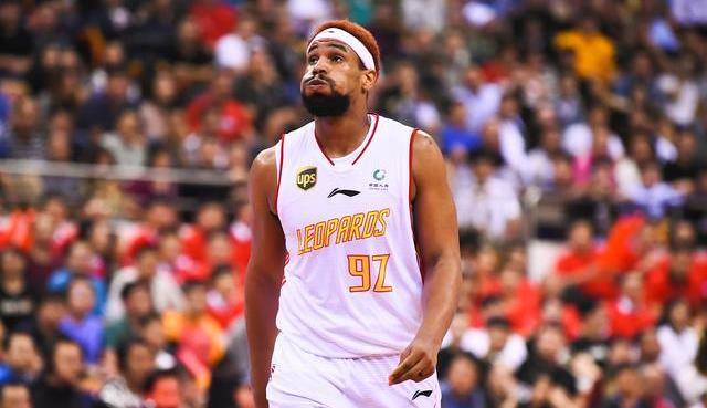 菲尔德三分球100中库里,萨林格愤怒砍下19 9_上篮_犯规_cba