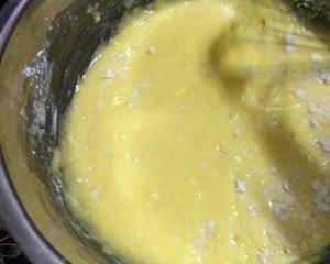 加高8寸戚风蛋糕做法如果面糊稠了可以适当加点牛奶调稀