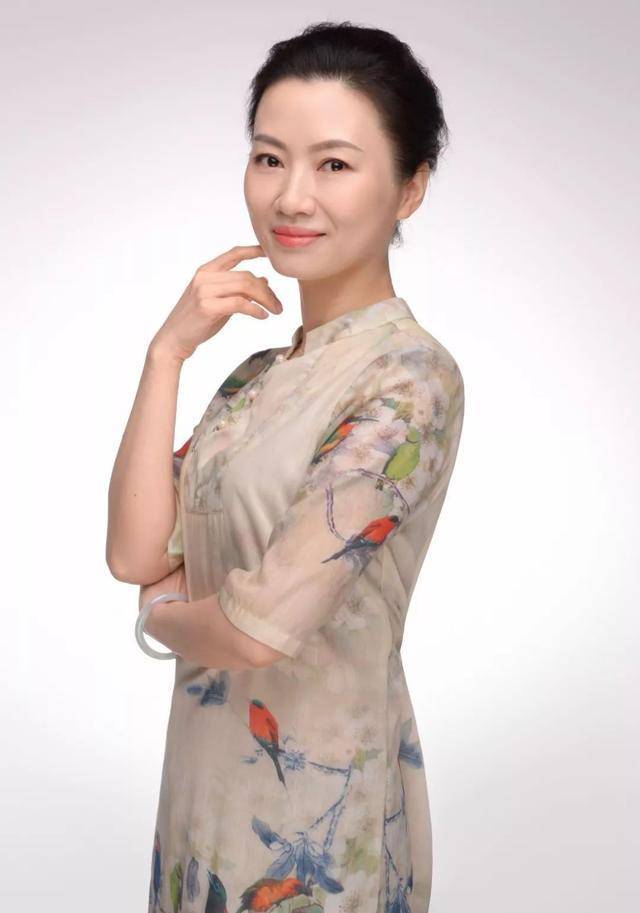 原创中南大学教授杨雨我与李清照相似好酒好赌还好色