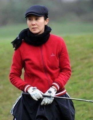 原创当导演的好处之一换媳妇方便找媳妇简单