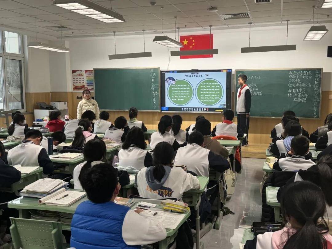 青岛君峰路中学我们的节日61清明思政教育活动