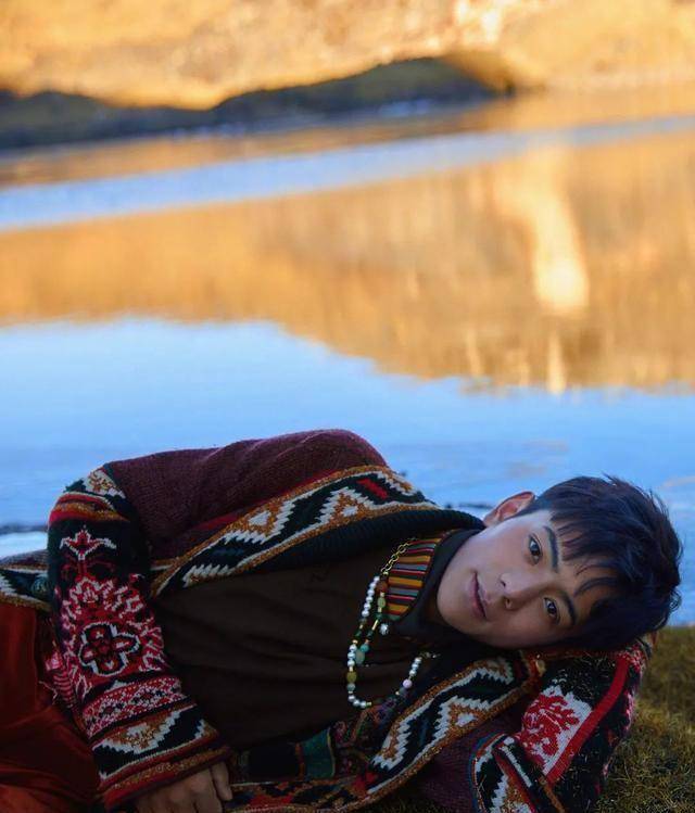 丁真终于有舞台首秀,还去时尚杂志拍大片!这是要准备出道了?_网友_家