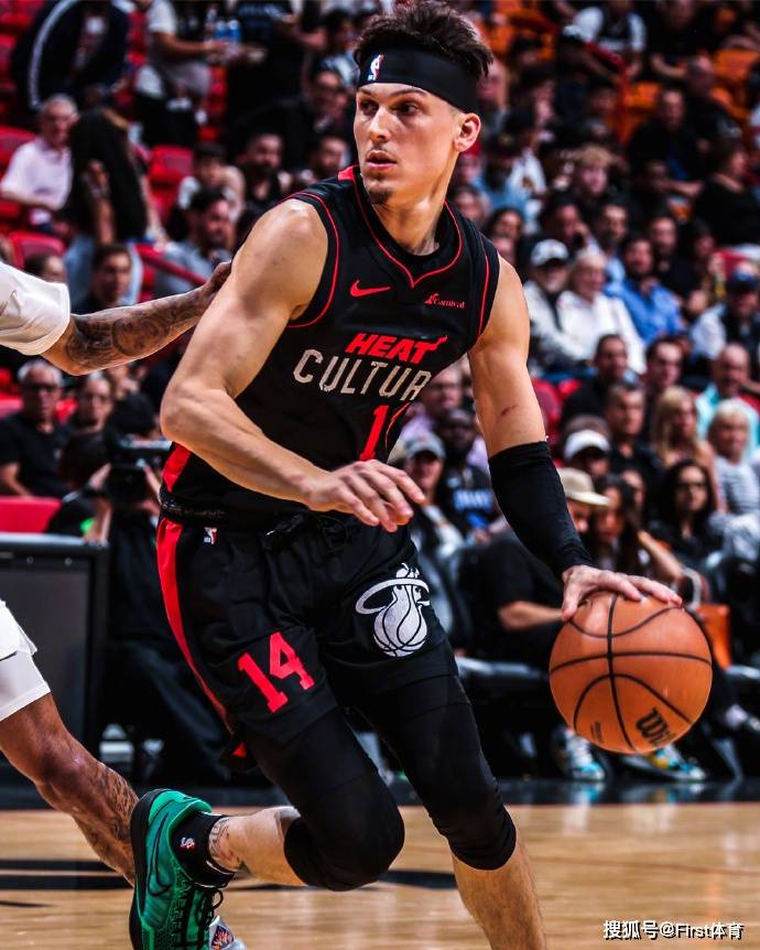 2999豪取五连胜独行侠胜热火巴特勒无进攻欲望欧文25分