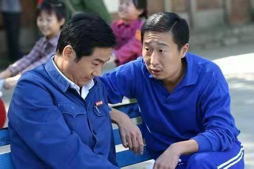 林永健压力大窗户当厕所一顿宵夜娶军花对待岳父母如亲爹娘