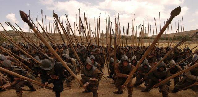 亚历山大的马其顿方阵遇到秦军会怎样用这些武器他们无法抵御