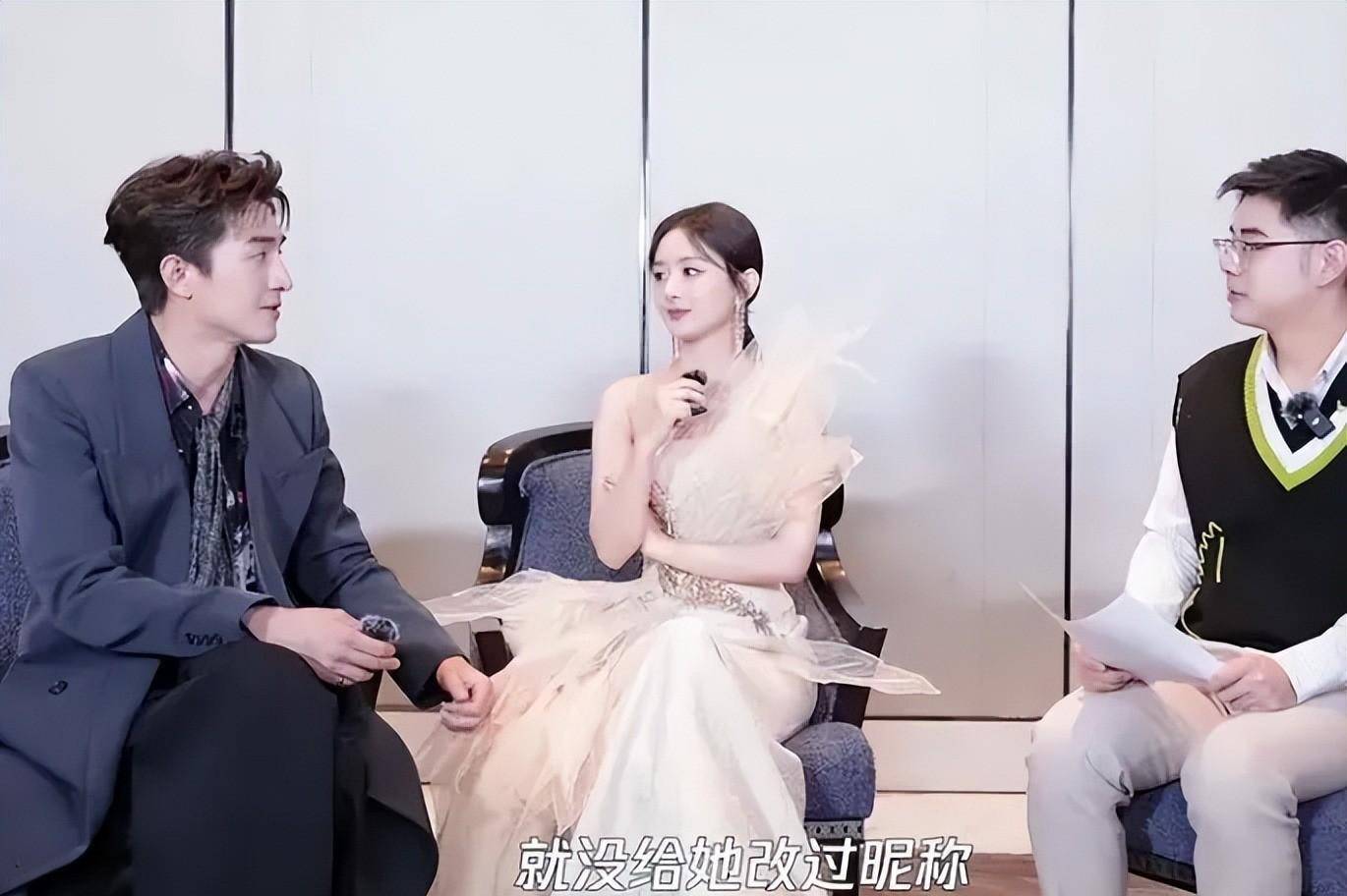 原创林更新评论区沦陷被扒边炒cp边跟女友打游戏赵丽颖疑似被惹怒