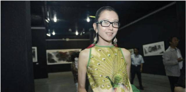 原创杨丽萍的照片素颜让人惊讶网友太真实了吧