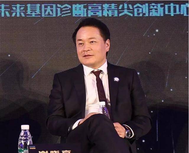 科学家谢晓亮回国曾是哈佛终身教授放弃高薪只为归国效力