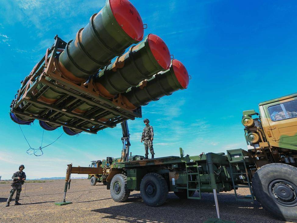 红旗9是最强型号亮相军演,一车八弹,地导防空顶级防御