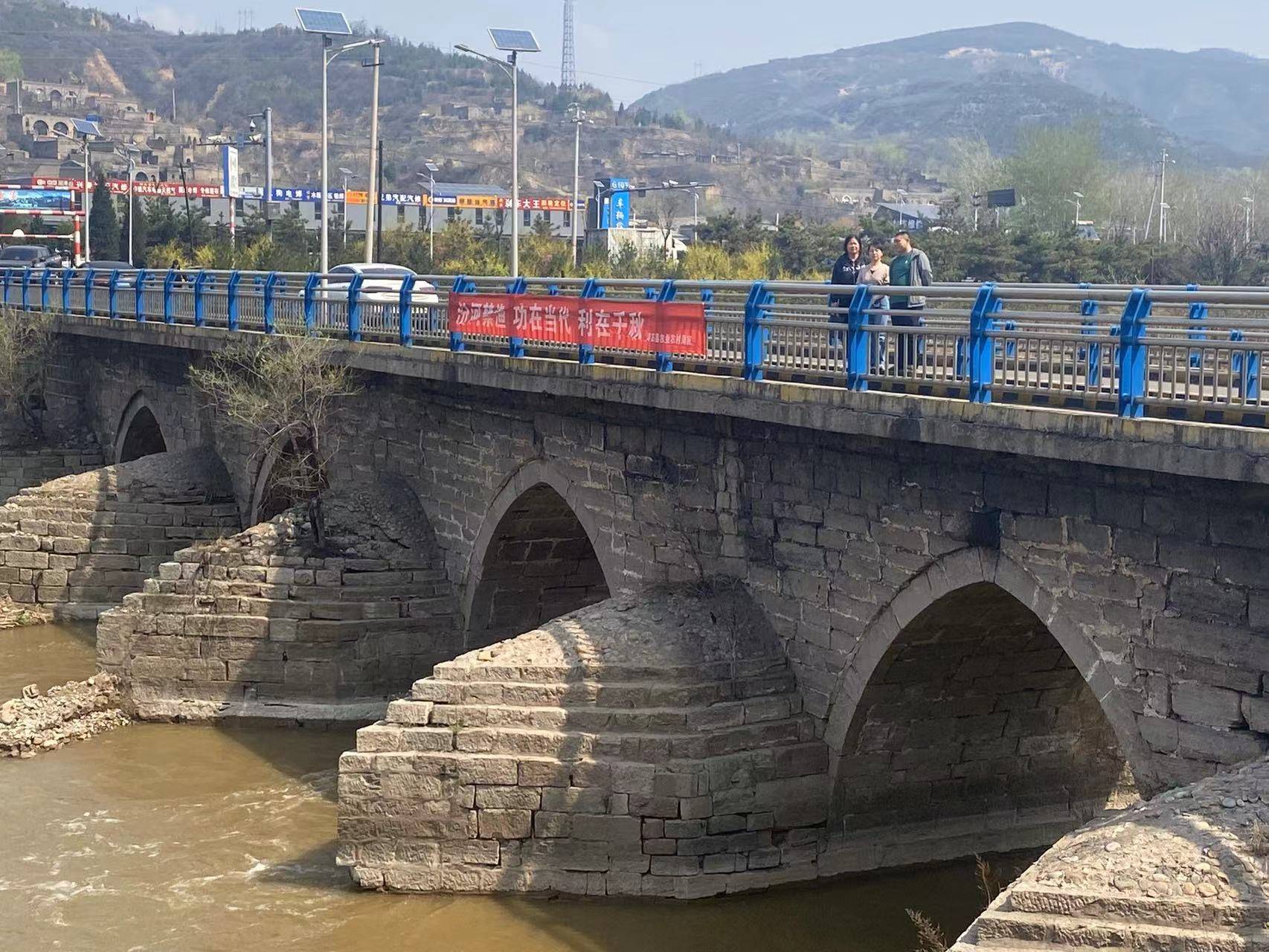 晋中市农业农村局渔业站督导汾河灵石段禁渔工作